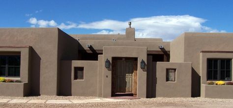 It is a traditional New Mexican Pueblo Style home with a floor plan that is quite spread out and actually seems much larger than it actually is. Pueblo Style Homes, Pueblo Style House, Mexican Pueblo, Adobe Style Homes, Pueblo House, Adobe Architecture, Super Adobe, Southwest House, Mission Style Homes