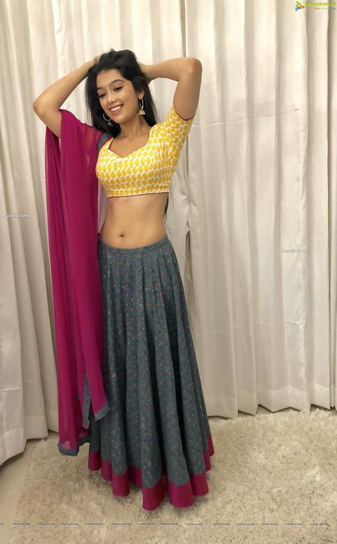 Digangana Suryavanshi Latest Photoshoot Images - HD Gallery Jeans Tops Indian Style, Digangana Suryavanshi, Black Guy White Girl, Tv Actress Images, Wallpapers Pictures, Bollywood Pictures, Tamil Girls, Indian Photoshoot, Indian Tv Actress