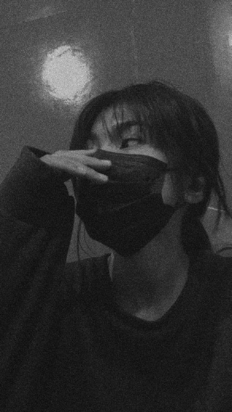 Black Mask Aesthetic, Mask Photography, Cute Boyfriend, Mask Aesthetic, Hair Cute, Mask Girl, Face Pictures, Black Mask