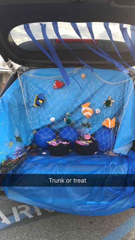 Under the sea themed trunk or treat. Church Trunk, Halloween Block Party, Trunker Treat Ideas, Trunk Or Treat Ideas, Handy Manny, Halloween Class Party, Underwater Theme, Under The Sea Theme, Treat Ideas