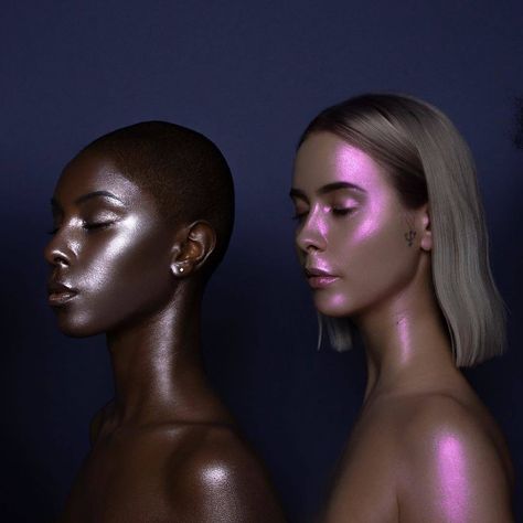 Rituel de Fille’s Instagram photo: “Metamorphic Highlighter // The Sorcerer + The High Priestess, two extraordinary iridescent shades created to transform your spectrum.…” Iridescent Highlighter, The Enchantress, The High Priestess, The Siren, High Priestess, Halloween Inspo, Inner Light, Makeup Kit, Clean Skin