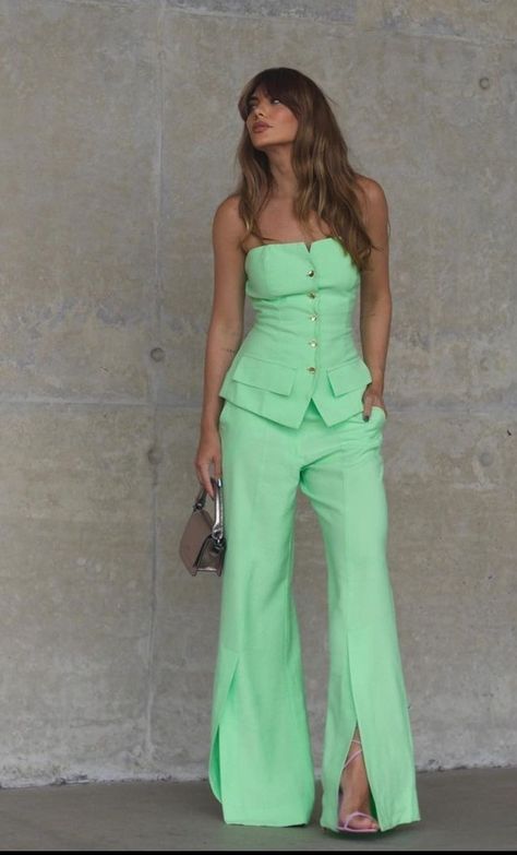 All Green Outfit, Elegantes Outfit Damen, Elegant Work Outfits, Chic Work Outfits Women, Work Outfits Women Office, Work Outfit Ideas, Work Outfits Women Summer, Interview Style, Outfits For Work