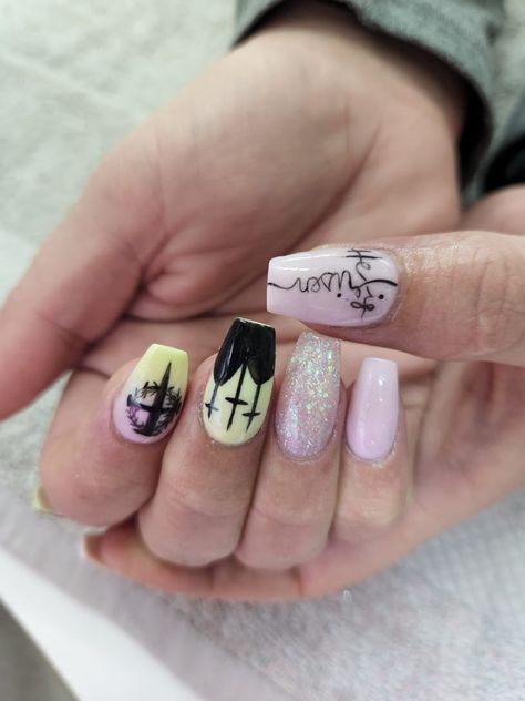 Resurrection Nails, Jesus Nails Designs Faith, Cross Nail Designs Faith, Christian Nail Ideas, Jesus Nails Designs, Conformation Ideas, Christian Nail Art, Christian Nails, Faith Nails