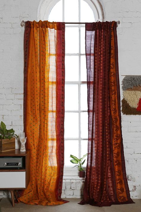 Drape Curtains, Cortina Boho, Sari Curtains, Urban Outfitters Curtains, Curtains Diy, Curtain Bedroom, Bohemian Curtains, Magical Thinking, Boho Curtains