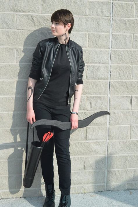 Alec Lightwood (Shadowhunters) cosplay at Liverpool MCM Expo 2016 Alec Lightwood, Cosplay Ideas, Shadowhunters, Liverpool, Outfit Ideas, Athletic Jacket