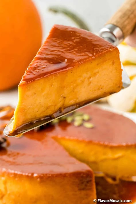 Pumpkin Flan Cake Recipe, Pumpkin Flan Recipe, Fall Desserts For A Crowd, Best Flan Recipe, Flan Cake Recipe, Calabaza Recipe, Yummy Fall Desserts, Cream Cheese Flan, Flan Recipe Easy