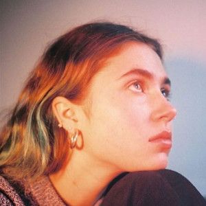 Clairo Photo Shoot, Mind Photography, Woman Face Photography, Face Photography, Shoot Inspiration, Studio Shoot, Indie Artist, Happy Valentines, Photography Inspo