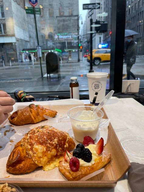 Bubbys New York, Nyc Breakfast, I Love Ny, New Recipes, Breakfast Recipes, French Toast, Coffee Shop, Toast, New York