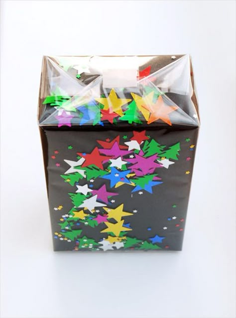 20 Creative Ways To Gift Wrap Your Presents This Christmas - Christmas Wrapping Diy, Wrapping Inspiration, Gift Wrapping Techniques, Gift Wrapping Inspiration, Wrapping Presents, Gifts Wrapping Diy, Unique Gift Wrapping, Birthday Gift Wrapping, Gift Wrap Ideas