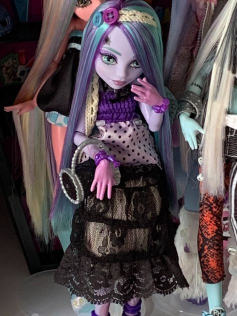 Monster High Restyle G3, Twyla Restyle, Monster High G3 Restyle, Monster High Restyle, Doll Restyle, Monster High G3, Doll Customization, Monster High Doll Clothes, Sleepy Girl