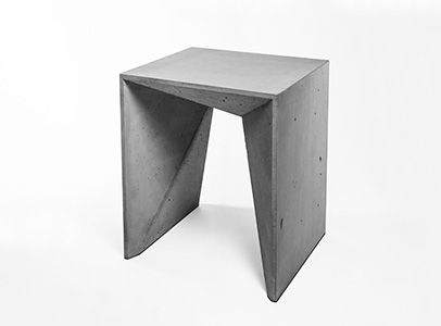 Table Beton, Concrete Stool, Beton Design, Concrete Bench, Concrete Furniture, Concrete Table, Concrete Crafts, Concrete Projects, Concrete Art