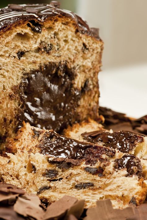 This chocolate version of the Italian panettone has chocolate chips and nuts instead of the traditional dried fruits. Traditional Panettone Recipe, Panettone Cake, Chocolate Panettone, Panettone Recipe, Italian Chocolate, Fruit Dessert Recipes, Fruitcake Recipes, Italian Desserts, Bread Recipes Homemade