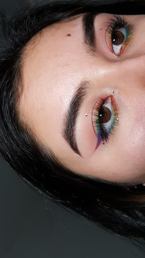 Rainbow Makeup Aesthetic, Makeup For Pride Festival, Pride Makeup Subtle, Pride Makeup With Gems, Pride Eyeliner Looks, Subtle Rainbow Makeup, Rainbow Eyeliner Looks, Ace Pride Makeup, Simple Rainbow Makeup