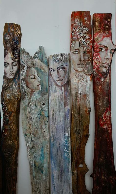 Kalinowska Art Barn Wood Art, Tre Kunst, Plank Art, Driftwood Art Diy, Wood Art Projects, African Art Paintings, Fence Art, Wood Painting Art, Art On Wood