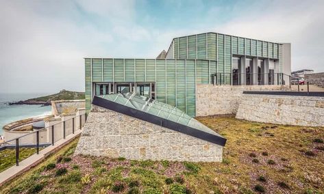 Tate St Ives reopened in October 2017 and attracted 11,000 visitors over the first weekend. Tate St Ives, Arts And Crafts Kitchen, Fairfield Porter, Arts And Crafts Bungalow, Win Art, Arts And Crafts Storage, Barbara Hepworth, St Ives Cornwall, Arts And Crafts House