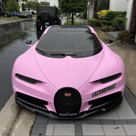 Pink Bugatti Chiron 🎀 A Huge thanks to @flaexus for these awesome Pictures ! 📷 #bugatti #chiron #bugattichiron #supercar #dreamcar Pink Maserati, Pink Bugatti, Auto Wallpaper, Bugatti Wallpapers, Cars Bugatti, Pink Cars, Sick Cars, Pink Designs, Car Luxury