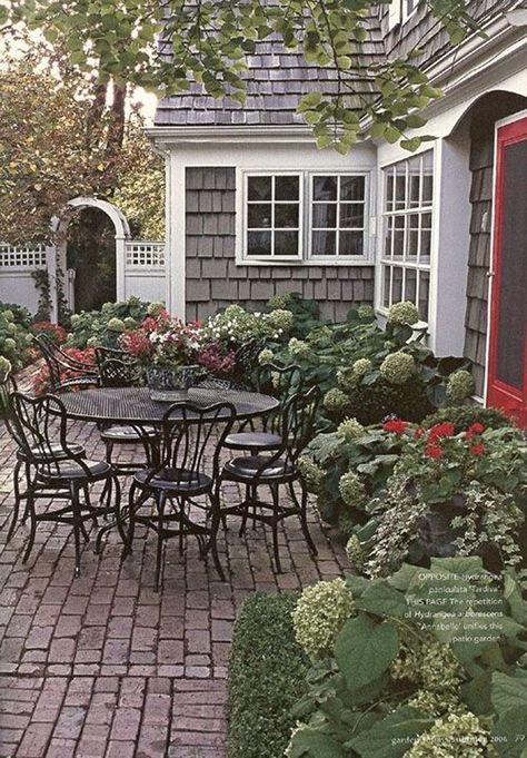 When you create a flagstone patio or garden  you are creating an excellent living space. It will provide an area where you can relax  where you can entertain  and a place where you can kick back and enjoy the beauty of nature. Old Brick Patio, Lakeside Landscaping, Country Patio, Ceiling Window, Brick Patio, Patio Fence, Patio Inspiration, Diy Outdoor Decor, Brick Patios