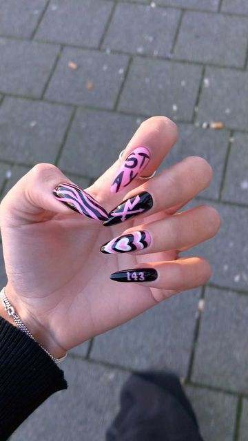 Case 143 Nails, Maxident Nails, Uñas Skz, Pop Nails, K Pop Nails, Skz Concert, Case 143, Manicure Pedicure, Rotterdam