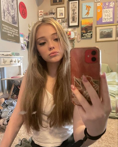 Sophie Grace, Mason Thames, The Baby Sitters Club, Teen Celebrities, Clubbing Aesthetic, Celebrity Faces, Teen Actresses, Model Inspo, Famous Women