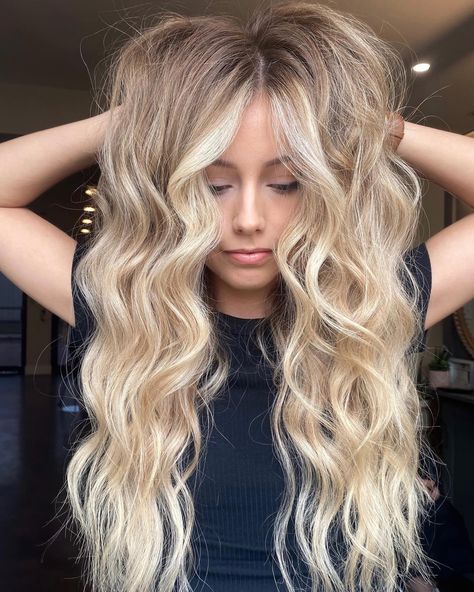 Sandy Beachy Blonde Low Maintenance Hairstyles ⚡️ Sandy Blonde Hair Balayage, Low Maintenance Blonde Balayage, Sandy Blonde Highlights, Low Maintenance Hairstyles, Beachy Blonde Hair, Beachy Blonde, Sandy Blonde Hair, Western Hair, Blonde Lowlights