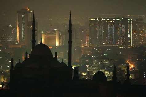 Cairo At Night, Ancient Egyptian Medicine, Cairo Egypt, Assassin’s Creed, Random Photos, Night Aesthetic, Lovely Things, Ancient Egyptian, Cairo