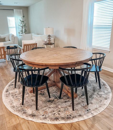 30 Beautiful Rug Under Round Dining Table Ideas Round Dining Table Styling Rustic, Rug For Round Table, Round Dining Table Rug Ideas, Round Dining Rug, Round Rug Under Kitchen Table, Round Dining Table With Bench, Round Dining Table Rug, Rug Under Round Dining Table, Round Rug Dining Room