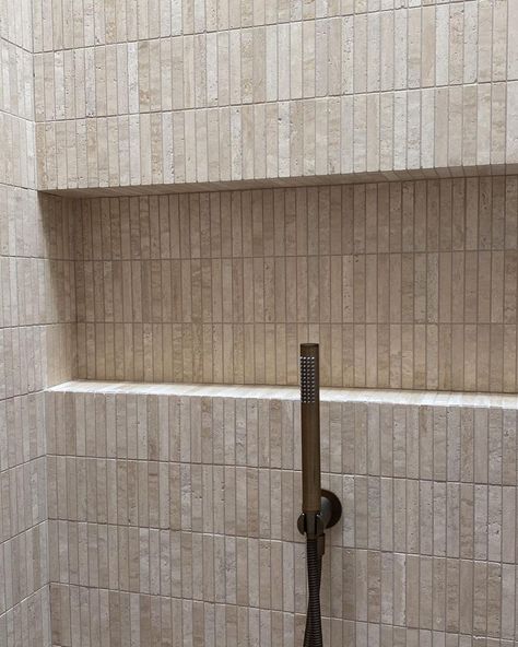 CERAMICA SENIO | Our travertine kit kat mosaic and porcelain limestone onsite with @dotandpop and @noosabuildingco 🤍 Tiling by @lagunabaytiling | Instagram Travertine Bathroom Modern, Kit Kat Mosaic Tiles, Travertine Shower, Travertine Bathroom, Travertine Mosaic Tiles, Travertine Tiles, Mosaic Bathroom, Travertine Tile, Kit Kat