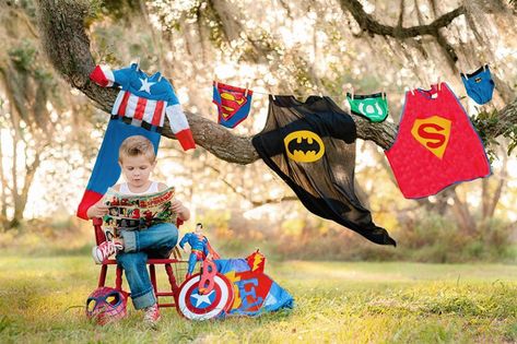 Superhero Photoshoot, Superhero Pictures, Marvel Birthday Party, Boy Photo Shoot, Photography Mini Sessions, Toddler Photos, Toddler Photography, Superhero Birthday Party, Foto Baby