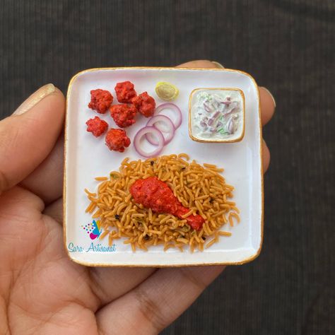 #miniaturefood #minifood #saraartisanat #foodminiature #foodblogger #indianfoodbloggers #miniaturebiryani #polymerclayfood #indianfoods #fakefood #foodporn #fridgemagnets #handmade #customisedgifts #supportsmallbusiness #handmadeinindia #wherechennaieats #chennaifoodblogger #miniaturephotography #clayfood #foodphotography #handmade #miniaturelover #clayminiature #miniatureindianfood Wallputty Crafts, Mini Brands Toys Diy, Super Clay, Chicken 65, Miniature Food Tutorials, Realistic Cakes, Happy Birthday Cards Diy, Diy Magnets, Fairy House Crafts