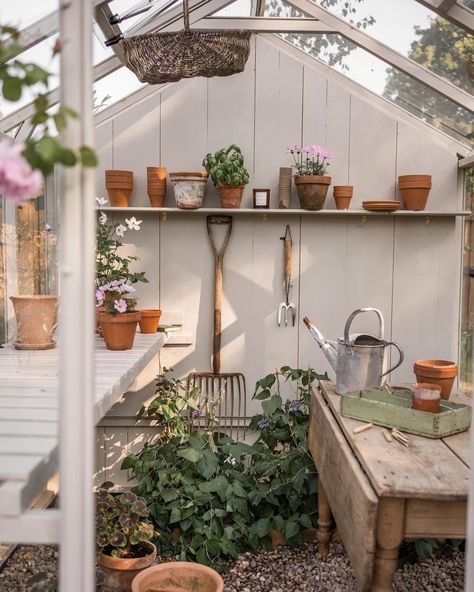 Cute Greenhouse Ideas, Fireplace Restoration, Green Beans Tomatoes, Farm Lifestyle, Monday Inspiration, Sweet Peas, Potting Shed, Outdoor Inspirations, Garden Shed