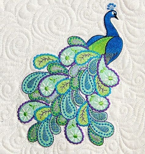 Peacock Quilt, Paisley Peacock, Peacock Embroidery Designs, Peacock Fabric, Paisley Embroidery, Creative Embroidery, Wool Applique, Applique Patterns, Printed Quilt