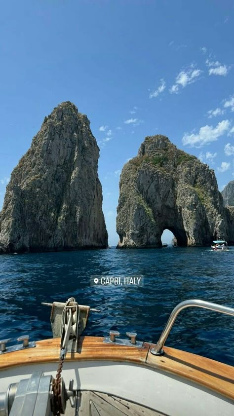 Capri Italia, Capri Italy, Italy Aesthetic, Life Vision Board, Euro Summer, Life Vision, Dream Places, Dream Travel Destinations, Italian Summer