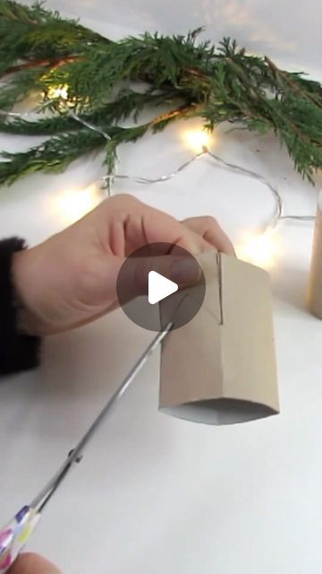 5,471 likes, 67 comments - ohoh.deco on November 26, 2023: "Easy idea to make a cute Christmas village 🏠🎄🏠 with toilet paper rolls Supply list for this simple Christmas craft: 🧻 Toilet paper rolls ♻️ Glue ✂️ Scissors 🖊️ Chalk marker or white paint ➡️ Check the link in bio for the full step-by-step and more DIY Christmas ideas 🎄 ⭐️⭐️⭐️ Una idea muy facil para hacer un pueblito navideño con rollos de cartón. Lo que vas a necesitar: 🧻 Rollos de cartón ♻️ pegamento ✂️ Tijeras 🖊️ pl Toilet Paper Roll Art, Christmas Toilet Paper, Christmas To Do List, Toilet Roll Craft, Easy Homemade Gifts, Rolled Paper Art, Diy Christmas Ideas, Chalk Marker, Toilet Paper Crafts