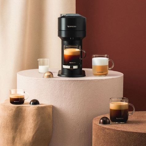 Want an elevated experience? Vertuo’s unique technology is redefining coffee standards. Discover exceptional coffee today. Vertuo Nespresso, Coffee Styles, Coffee Machine Nespresso, Nespresso Vertuo, Capsule Coffee Machine, Nespresso Machine, Coffee Today, Nespresso Capsules, Coffee Fashion