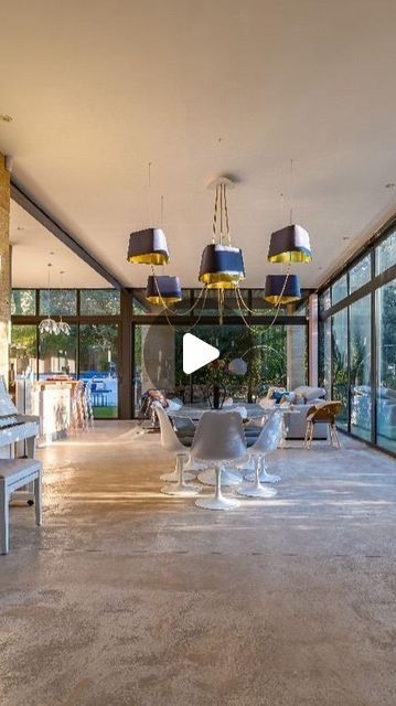 BAPTISTE DEBOTTE - LUXURY REAL ESTATE on Instagram: "En vente. Montpellier Ouest - Secteur calme et verdoyant - Villa contemporaine de plain-pied à l’architecture soignée, conçue en pierres de Pont du Gard - Prestations haut de gamme - 170 m2. 
💶 740 000 €" Montpellier, Luxury Real Estate, Villa, Real Estate, Architecture, On Instagram, Instagram