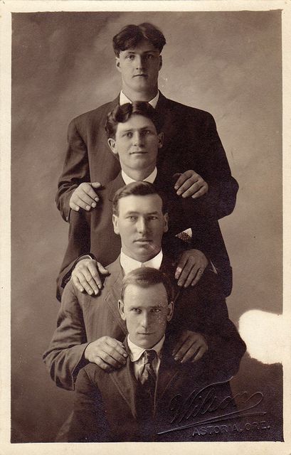 Much to my amazement, awkward family photos occurred LONG before I was born.    Four men, Astoria, Oregon, circa 1910 by boobob92, via Flickr Awkward Family Pictures, Vintage Family Photos, Astoria Oregon, Awkward Photos, Awkward Family Photos, Funny Photo, Totem Pole, Vintage Portraits, Antique Photos