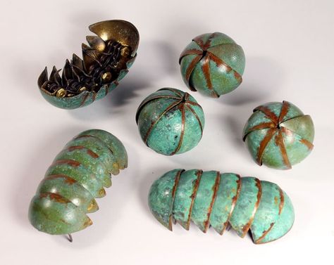 Cool Bugs, Green Patina, Sculpture Metal, Bugs And Insects, Pretty Green, Cool Items, 그림 그리기, Green And Orange, Metal Working