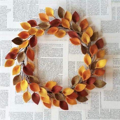 Etsy fall wreath Felt Leaf Wreath, Fall Wreath Tutorial, Minimalist Wreath, Felt Leaf, Fall Leaf Wreaths, Fall Thanksgiving Wreaths, Modern Wreath, Fleurs Diy, Hgtv Magazine