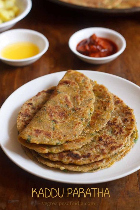 kaddu paratha recipe with step by step photos. this pumpkin paratha is a quick, healthy and tasty paratha made from kaddu (pumpkin), herbs and spices. #kadduparatha #pumpkinparatha Lunch Recipes Indian, North Indian Recipes, Paratha Recipe, Roti Recipe, Cooking Pumpkin, Paratha Recipes, Indian Cooking Recipes, Indian Bread, Vegetarian Snacks Recipes