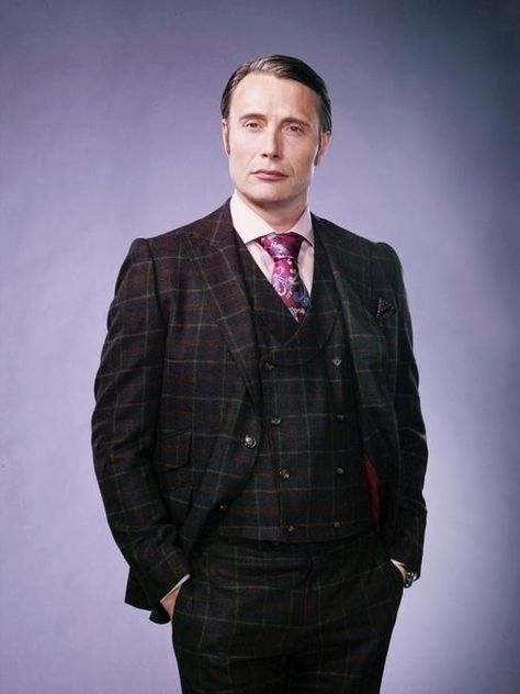 Mads Mikkelsen as Hannibal Lecter Hannibal Promo Pictures, Hannibal Suit, Hannibal Season 2, Hannibal Lecter Series, Hannibal Funny, Thomas Harris, Hannibal Series, Nbc Hannibal, Will Graham