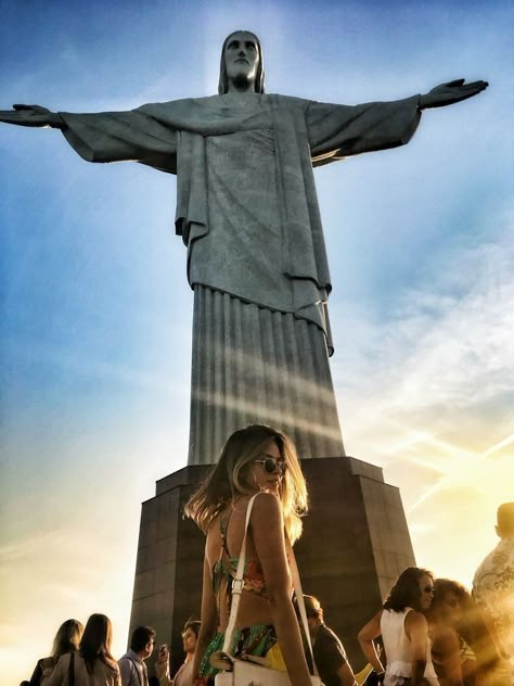 Travel Photos Ideas, Rio Photos, Visit Brazil, Travel Pose, Christ The Redeemer, Brazil Travel, Rock In Rio, Foto Poses, Destination Voyage