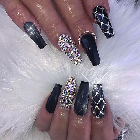 Black Coffin Nails, Nails Yellow, Short Coffin Nails, Swarovski Nails, Nails Design With Rhinestones, Black Nail Designs, Coffin Nails Long, Prom Nails, Luxury Nails