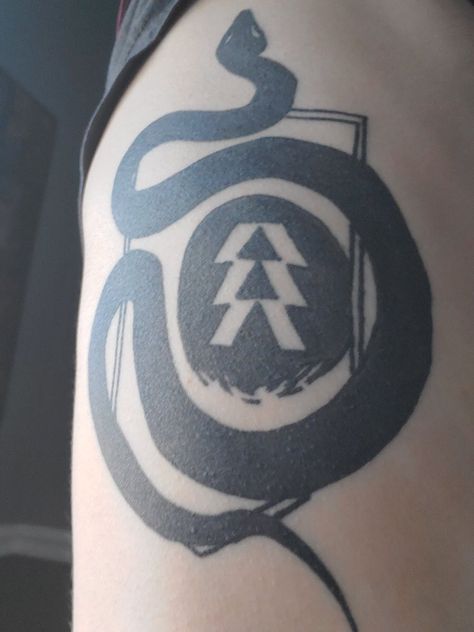 Destiny 2 Hunter Tattoo, Destiny 2 Tattoo, Destiny 2 Hunter, Hunter Tattoo, 2 Tattoo, Destiny 2, Tattoo Drawings, Body Art Tattoos, Destiny