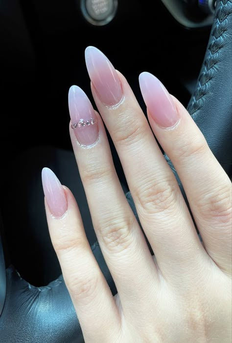 Red Nail Designs For Prom, Prom Nails Green, Nail Designs For Prom, Nails Champagne, Nails Cream, Black Prom Nails, Sweet 16 Nails, Pink Almond Nails, Almond Nails Pink