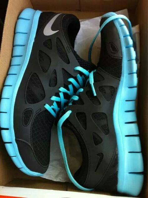 Love Nike! Tennis Workouts, Sneaker Shop, Nike Free Run, Roshe Run, Nike Trainers, Nike Shoes Cheap, Discount Nikes, Nike Roshe Run, Nike Free Shoes