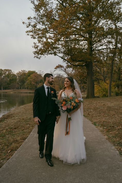 Unpopular opinion: I LOVEE when it's a little cloudy and overcast out! It makes for the prettiest photos especially on your wedding day🤍 * * * * * #indianaweddingphotographer #indianaweddings #indianaphotographer #kentuckyweddingphotographer #destinationweddingphotographer #kentuckyweddings #indianabride #midwestweddingphotographer #luxuryweddingphotographer Unpopular Opinion, Indiana Wedding, Pretty Photos, On Your Wedding Day, Destination Wedding Photographer, Kentucky, Wedding Day, Wedding Photographers, Photographer