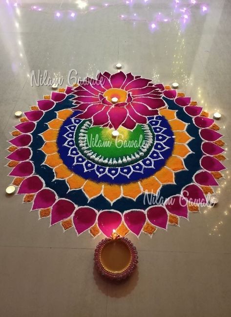 Flower Design Rangoli Diwali, Pretty Rangoli Designs, Easy Sanskar Bharti Rangoli, Diwali Rangoli Sanskar Bharti, 2023 Rangoli Designs, Happy Diwali Rangoli Designs Unique, Rangoli Designs Unique Beautiful, Sankranthi Muggulu Indian Rangoli Designs Latest, Happy New Year Rangoli Design 2023