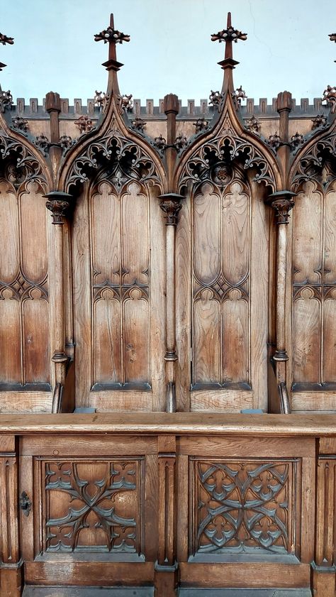 Medieval Hallway, Tudor Paneling, Goth Lounge, Blender Assets, Gothic Revival Furniture, Gothic Altar, Gothic Details, Gothic Library, Cathedral Design