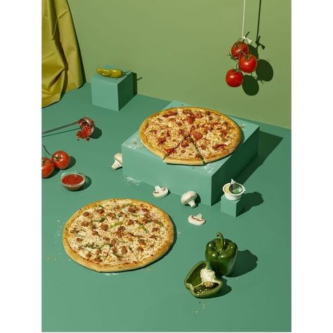 Pizza Table, Pizza Project, Ingredients Photography, Food Art Photography, Food Photoshoot, Pizza Design, Restaurant Photography, Minimal Photography, Photo Food