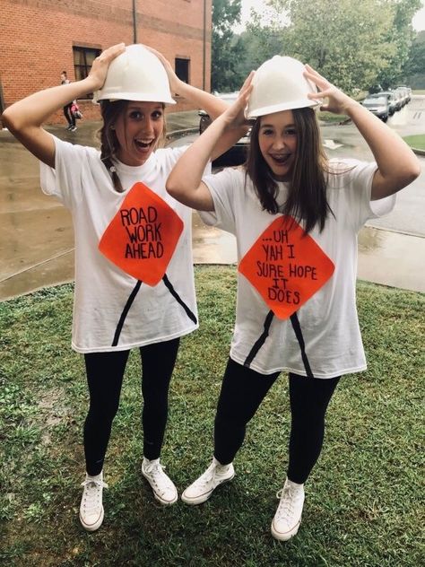 VSCO - crazyteensss Meme Costume, Spirit Week Outfits, Friend Costumes, Cute Group Halloween Costumes, Bff Halloween Costumes, Duo Costumes, Best Friend Halloween Costumes, Halloween Coustumes, Duo Halloween Costumes